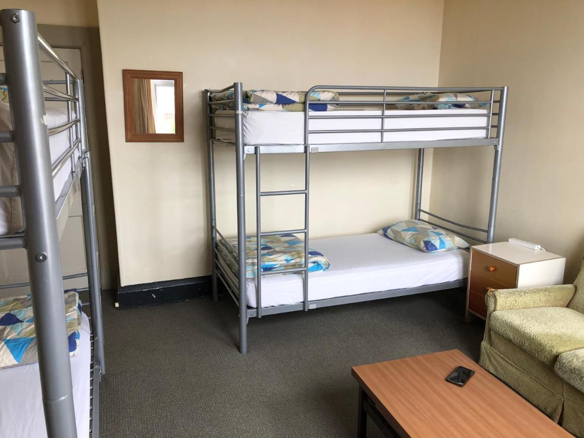 Hostel Backpackers *